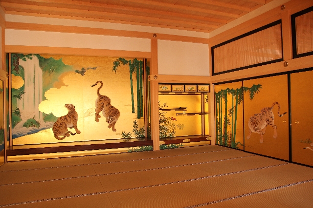 名古屋城の本丸御殿の公開期間や待ち時間！見学に入場料は？